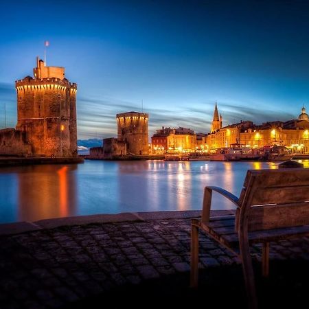 Maison Type Loft - Avec Parking En Plein Centre La Rochelle  Esterno foto