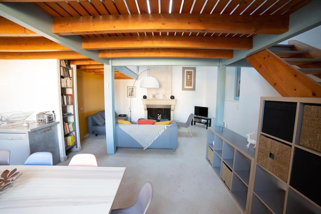 Maison Type Loft - Avec Parking En Plein Centre La Rochelle  Esterno foto
